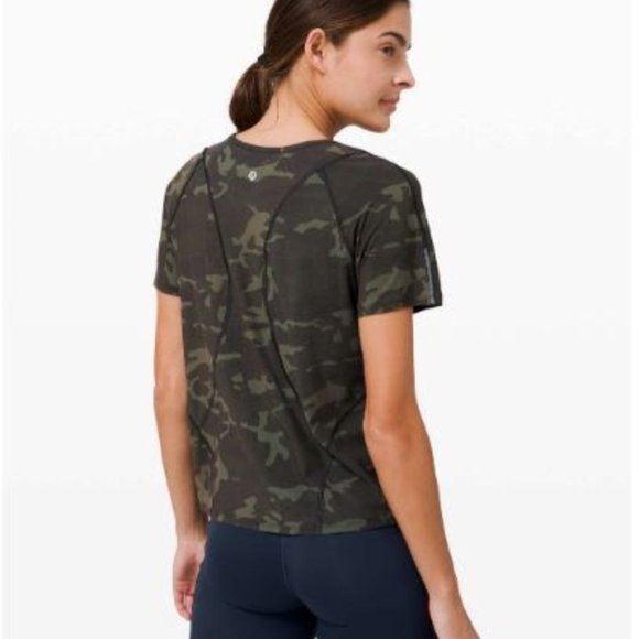 Lululemon Outrun the Heat Short Sleeve Incognito Camo Multi Gator Green 10 EUC - Picture 9 of 10